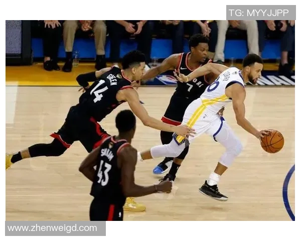 英格兰足球明星聚会酿酒风波球场之外的醉酒趣事揭秘