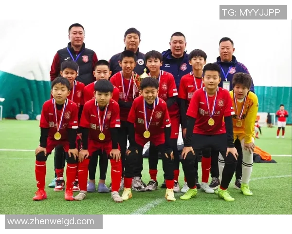 足球明星跨年视频大集合与2025年精彩瞬间共迎新年